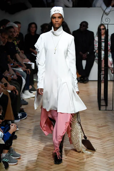 Look 36